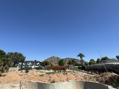 Make a statement with your next investment by securing this prime vacant lot in the heart of Arcadia Proper. It offers exclusivity and panoramic views of the majestic Camelback Mountain. Bring your builder. Time is of the essence!
