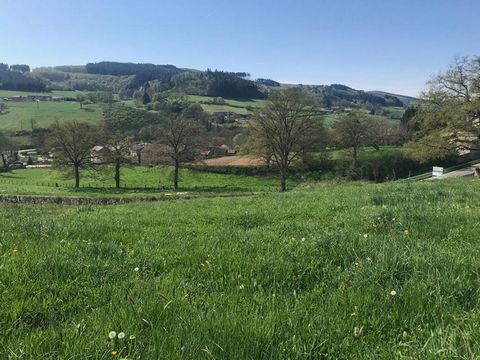 Exclusive, plot of land of 6,000 m2 fully buildable, unserviced with a nice unobstructed view, located 15 minutes south-west of Cluny, 6 kilometers from the RCEA and 30 minutes from Mâcon in the commune of Trambly. Shops 4.5km away. South orientation...