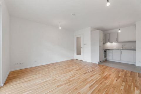 Overview This apartment is a real gem in a lively area. It has large, floor-to-ceiling windows that let in plenty of natural light and create a pleasant atmosphere. The spacious eat-in kitchen offers enough space for a dining area, ideal for cozy din...