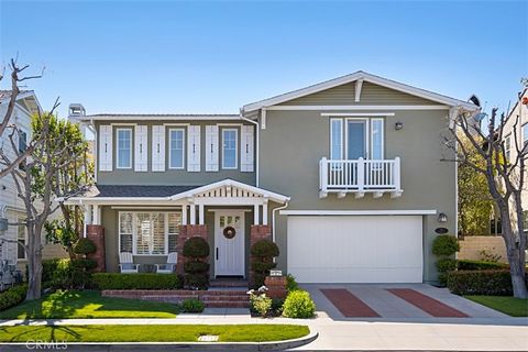 Welcome to your dream home in Ladera Ranch, where every day is a masterpiece framed by stunning canyon and sunset views! Nestled in the heart of this picturesque community, this 4-bedroom residence boasts over 3,000 square feet of exquisite living sp...