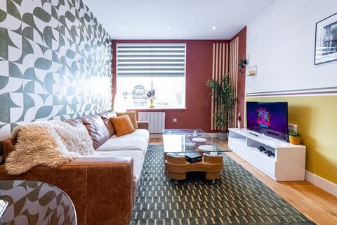 ★Sojo Stay Short Lets & Serviced Accommodation Slough★ Whether you're staying for a week, a month or longer, our property is the perfect choice for families, friends, business travellers, and contractors. Book now and experience the convenience and c...