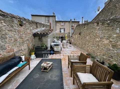 Ref 12515 AG - NEAR CARCASSONNE - Charming village house of about 145 m2 with large terrace of 90 m2 not overlooked! Beautiful and bright living room with equipped kitchen, 4 bedrooms, 1 of which is 35 m2, bathroom with shower, separate toilet. Attic...