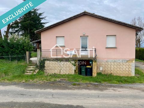 In the heart of the countryside, come and discover this house of around 120 m2, comprising a comfortable lounge with open-plan kitchen and access to the covered terrace. There are three bedrooms, a bathroom and a separate toilet. In the basement a 40...