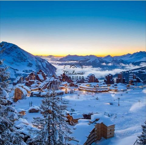 AVORIAZ : A beautiful address at the foot of the slopes for this luxury residence 5 * This superb furnished 4-room apartment (3 bedrooms) of 96.30 m2 benefits from two beautiful balconies totaling 26.82 m2 of outdoor spaces. Composed of an entrance h...