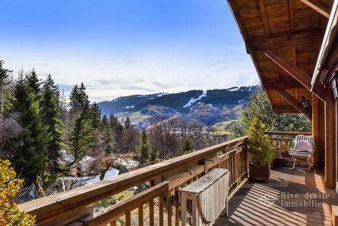 VERY RARE! SUPERB 500 M2 CHALET ON 4 LEVELS Discreetly located 800m from the centre of Megève in a quiet and highly residential area on the road to the ski slopes and offering a superb view of the Aravis mountain range, this sumptuous chalet of 9 roo...
