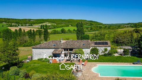 Located in the Tarn et Garonne, on the edge of the Lot et Garonne, 5 minutes from Dausse, this property offers a peaceful and authentic setting, conducive to tranquility and serenity. The town stands out for its picturesque charm and welcoming commun...
