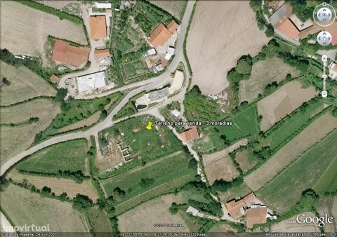 Land that allows the construction of three villas, in the parish of Espinho.