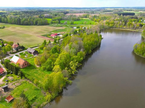 We invite you to familiarize yourself with the unusual sale offer of a unique property in the picturesque area of Wielimów. Plots with registration numbers 62 and 63 are not just a piece of land, they are an opportunity to create your own corner amon...