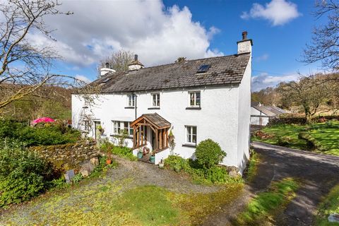 Willkommen im Cragg House, Bouth, Ulverston, LA12 8JQ Das Cragg House stammt aus den frühen 1600er Jahren und gilt als das zweitälteste Haus im Dorf Bouth im Lake District. Als der jetzige Besitzer es 1997 ersteigerte, war es seit rund 100 Jahren im ...