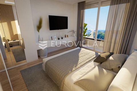 Istria, Rovinj, under construction exclusive villa with 6 luxury and highly equipped apartments in an excellent location with sea views and only 600 meters from the nearest beaches and city center. S2 - apartment with a total calculated area of 131.1...