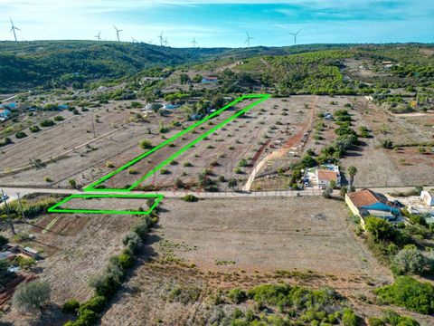 DH Lagos presents, Rustic land with 6.480m2, with a water well, located a short distance from the village of Barão de S. João. This land, which has excellent access and is used for agricultural activities, is divided into two parts by a road. Compose...