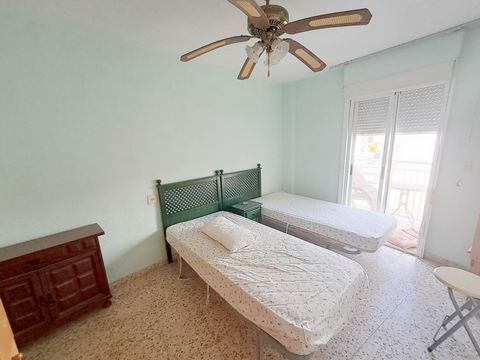 An apartment with three bedrooms is for sale in the city of Torrevieja. The area of the apartment is 89 m2. The apartment has three bedrooms, one bathroom, a kitchen, a living room, and two balconies. The apartment requires renovation and furniture r...