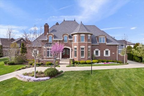 Elegance Defined in Spacious Luxury Home** - Discover the unmatched sophistication of this one-owner residence, built in 2006 and meticulously designed by Steven B. Goldberg with masterful construction by Kai Yu Builder. The home's stately all-brick ...