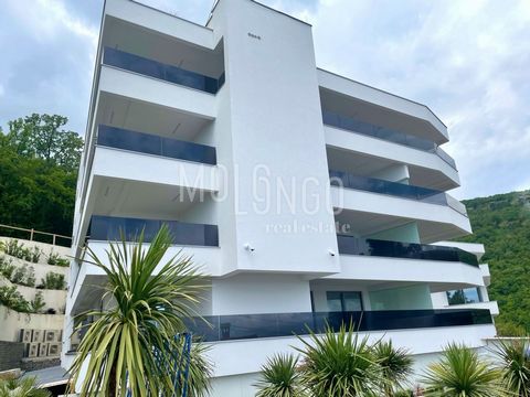 For sale: a luxury 2 bedroom apartment in a new building with a swimming pool, elevator and underground garage in the heart of Opatija, located in an ideal location with a view of the sea. The apartment consists of a hallway, toilet, living room with...