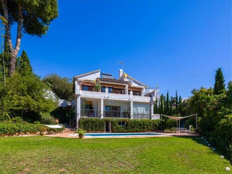 Nestled in the heart of Marbella's prestigious residential area, this elegant villa is a rare find, combining timeless Mediterranean charm with the potential for modern customization. With four bedrooms thoughtfully spread across two floors, this pro...