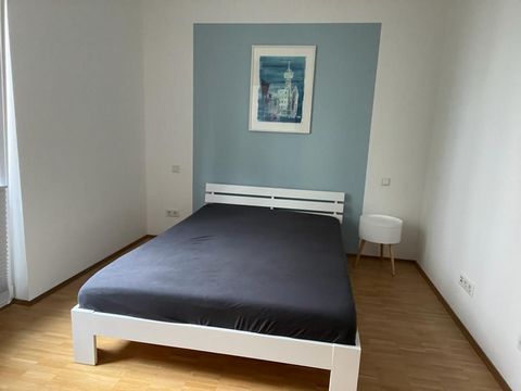 This 43 square meters, 2 room apartment is located close to Main river and European Central Bank, on 1st floor of a 4-storey residential building. It's upscale equipment include a real wood parquet with floor heating in the entire apartment and a rai...