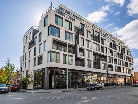 Welcome To Sophisticated Loft Living In The Junction! This Unique Urban Home Offers 657 Sq. Ft Of Living Space With Your Owned Parking & Locker. South Facing One Bedroom Suite Features Bright, Open-Concept Layout W/ 9Ft Smooth Ceilings, Engineered Ha...