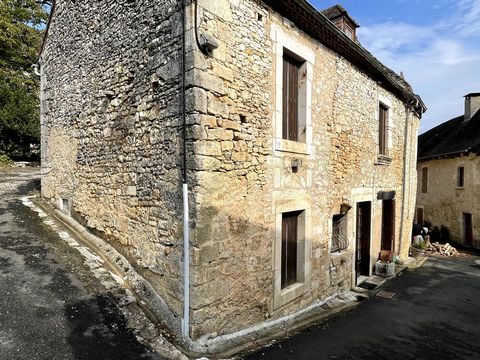 MAISON T5 DANS UN VILLAGE BATI PAR LES TEMPLIERS