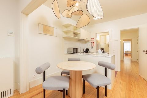 Ten przytulny i w pełni wyposażony apartament oferuje komfortowy pobyt zarówno dla osób podróżujących samotnie, jak i par. W sypialni znajduje się łóżko podwójne, a dla dodatkowych gości dostępne jest dodatkowe łóżko. Apartament jest wyposażony w nie...