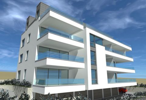In the heart of Povljana, a peaceful and charming town on Pag Island, a modern and high-quality residential-apartment building is under construction. Featuring ten spacious apartments, this property is ideal for enjoying the Mediterranean lifestyle. ...
