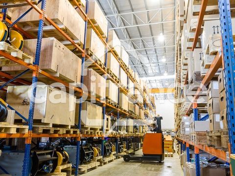 Dpt Vendée (85), à vendre FONTENAY LE COMTE Entrepots et Bureaux