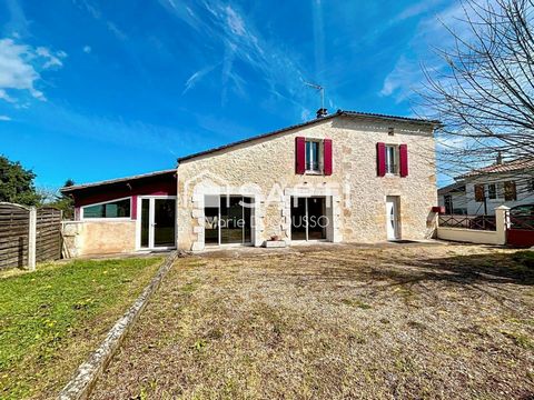 Maison de bourg en pierre rénovée