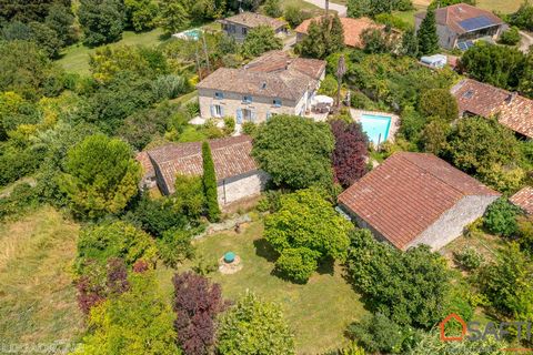 Maison en pierre avec dépendances et piscine au calme