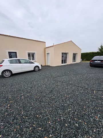 Maison à vendre 5 pièces SAINT MARTIN DE FRAIGNEAU (85)