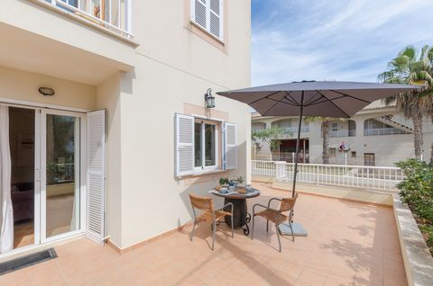 Fantastic apartment located on a ground floor, with capacity for 2 people and located about 500 metres away from the beach in Can Picafort. Start the day with a delicious breakfast at the terrace while deciding the best plan for the day. Here you can...