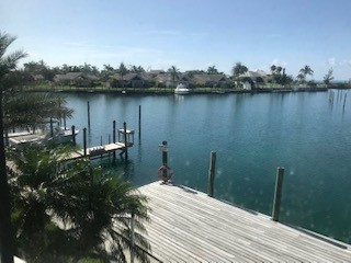 Incredibly Spacious interior, free dockage, fabulous views, gated waterfront community, proximity to the beach- this condo has it all! Call IN 424 72 0707 for an appointment to view. Features: - SwimmingPool
