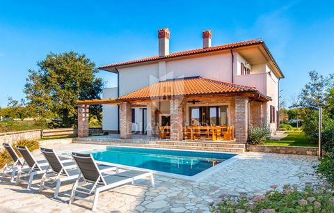 Location: Istarska županija, Bale, Bale. Bale, surroundings, beautiful Villa with swimming pool in a quiet location In the vicinity of Bale, a small town with magical nature, beautiful sea and quality offer of Istrian specialties, this beautiful Vill...