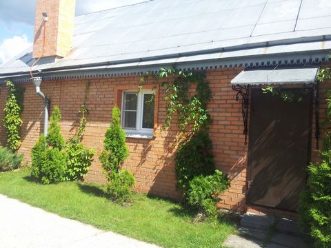 Ideal place for family leisure - guest house is the area of 60 sq. m. house is located in the section of 15 hundredths in 14 km from Moscow on Nosovikhinskomu sh. on terrethorium of avtoparking to 2 automobiles with the shed. In the house the kitchen...