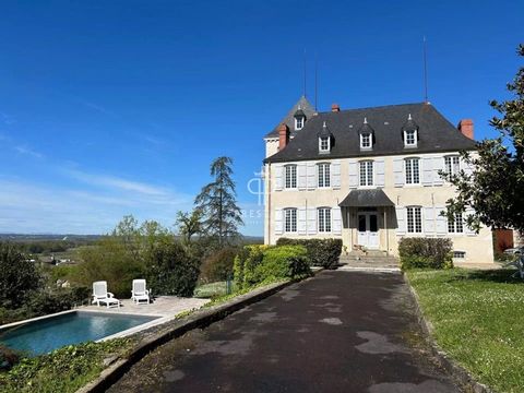 Charming and elegant chateau in a dominant position with panoramic views to the Pyrenees, less than an hour from the coast, and offering modern comfort in a beautiful and nicely renovated setting. The perfectly maintained property comes with paddock,...