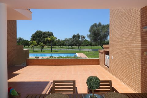 2 bedroom apartment (maximum capacity 6 people) in a gated community with swimming pool located in Vilamoura, next to the Millennium Golf course. This apartment features free Wi-Fi. The kitchen is fully equipped with microwave, oven, electric hob, wa...