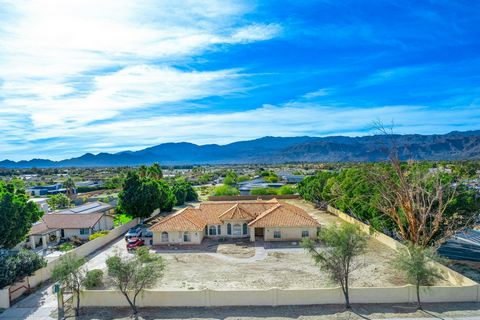 ESTATE FIXER IN PREMIERE RANCHO MIRAGE NEIGHBORHOOD! Make this home your own custom estate! Mediterranean style home sits on 1.06 acres of divisible land with spectacular mountain views. Located in a prime area of Rancho Mirage in a neighborhood of m...