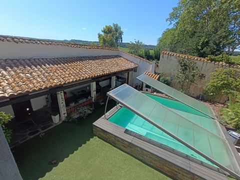 In the town of Campagnan, close to the A75 motorway and Paulhan access between Béziers and Montpellier. I offer you this property of 2110m2 in the middle of nature with its Mas of 205m2 and 62m2 of converted attic. Totally renovated with taste. This ...
