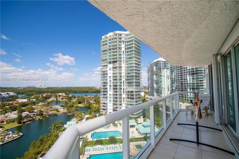 Welcome home! Exquisite and completely remodeled luxury apartment with breathtaking views of the beach and intercoastal. Spacious living and dining area that extends into the wrap-around balcony. Kitchen has high-end appliances and granite countertop...