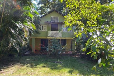 LAND: 52,881 m2 of land, 70% flat and 30% ravine. It has fruit trees in production and timber trees. CABIN: First level: Living / dining room, bathroom, kitchen, terraces and sinks. Second level: Three bedrooms and a living room; it has balconies. Fe...