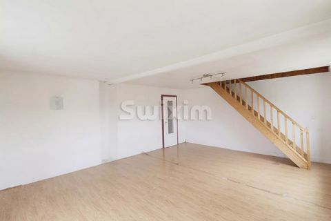Ref 68076GL: Swixim offers you this T5 duplex apartment with garage, a few steps from schools. This property consists of a comfortable, very bright living room, a separate kitchen, four bedrooms, one of which is on the ground floor, as well as two ba...