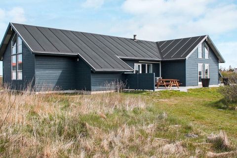 Beautiful cottage with swimming pool, whirlpool, sauna and various activities, suitable for several families, located only approx. 300 m from kilometers of magnificent North Sea beach at Vrist. The cottage offers a large swimming pool area with swimm...