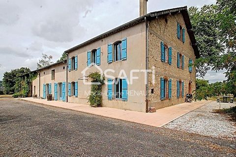 In GRAULHET, very rare with two homes on more than one hectare of landscaped land in Graulhet, between Castres – Albi – Toulouse In an exceptionally peaceful and preserved setting, this property offers a unique opportunity to live in the heart of nat...