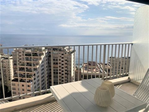 Monaco renovated 40 m2 studio apartment with balcony. In the La Rousse district, close to all amenities, in a secluded and sought-after residence, beautiful, fully renovated studio with unobstructed sea views thanks to its elevated position. It compr...