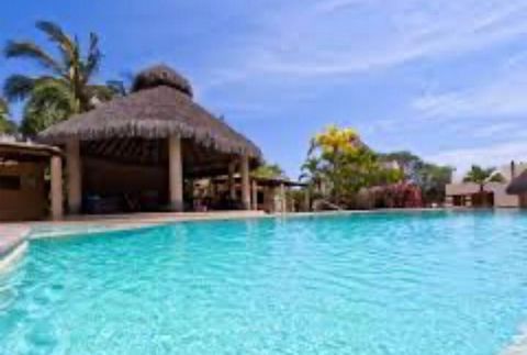 About 27 Refugio De La Iguana Iguana 27 Beautiful flat land for residencial use inside in a green and quiet gate community with awesome pool lounge area and low HOA cost. Hermoso terreno plano para uso residencial dentro de una comunidad verde y tran...