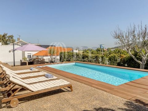 Family condominium featuring three independently used villas, with a closed garage for two cars measuring 40 sqm, swimming pool, pool support changing rooms, and garden on a 1080 sqm plot in Loures, Lisbon. It also includes two auxiliary annexes curr...