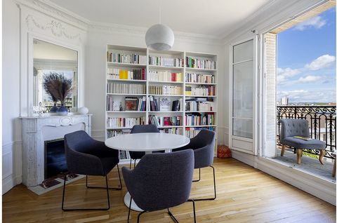 Another little nugget! 100m from line 13 Saint Denis Basilica station, in the historic heart of the city, a Haussmanian building located opposite Place Jean Jaurès currently being reclassified after 6 months of archaeological excavations. This square...