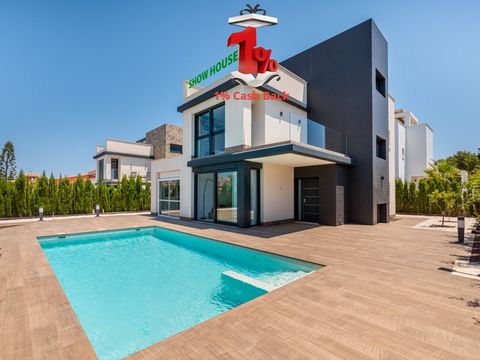 Stunning Key Ready Villa for Sale in Mar Menor Don't miss out on this beautiful new build villa, ready for immediate occupancy, nestled in the serene surroundings of Mar Menor. With a garage included, this property offers both convenience and luxury....