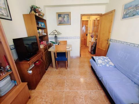 INMOBILIAIRIA MONTOLIU [amp;] GALLEGO sells this beautiful apartment in Alcora, in perfect condition, to move into, in one of the best areas of the town. The house consists of 3 good sized bedrooms, living-dining room with balcony, full kitchen, bath...