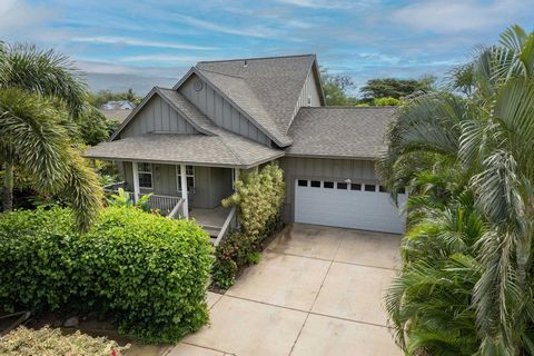 Wow -- this is the house you've been waiting for! Located in the highly desirable Kamali'i Alayna subdivision, this home was completely remodeled in 2021 with the highest quality finishes throughout. New flooring, open concept kitchen. exquisitely ti...