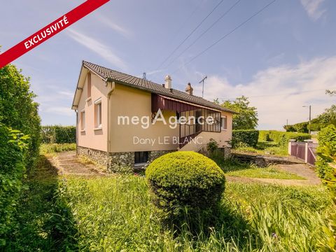 Discover this charming property located a short distance of 10 km northeast of downtown Chartres, close to the Odyssée, aquatic complex and ice rink, as well as access to the A11 motorway. Just 3 minutes from Jouy train station, benefit from free par...