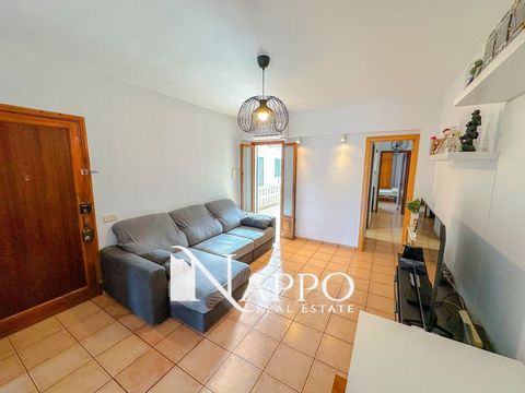 Flat for sale in Palma De Mallorca, with 75 m2, 3 rooms and 1 bathrooms and Air conditioning. Features: - Air Conditioning